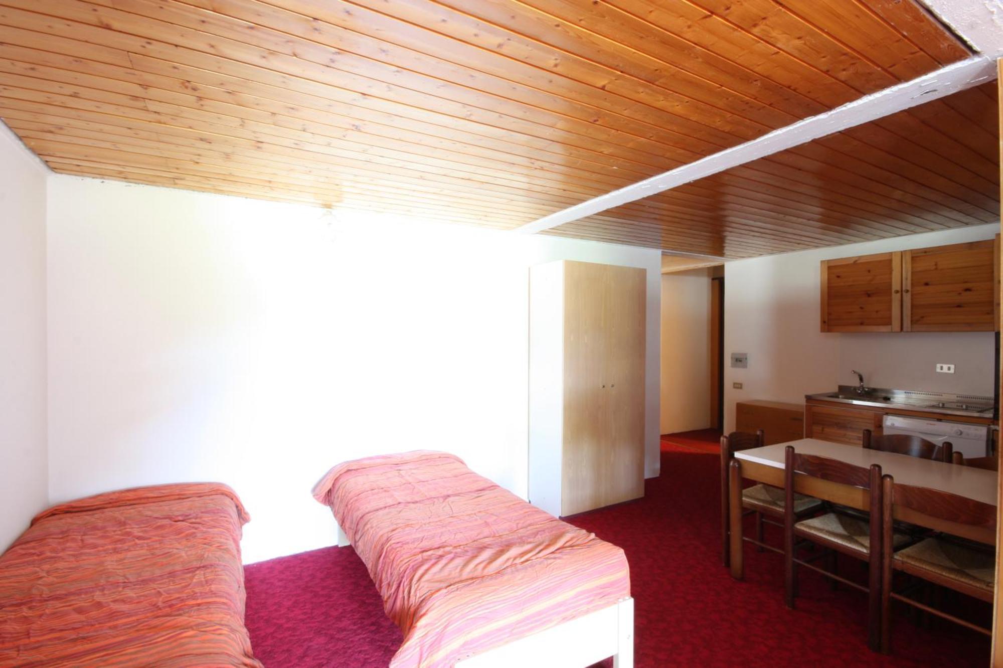 Marilleva 1400 Appartamenti Montana Zimmer foto